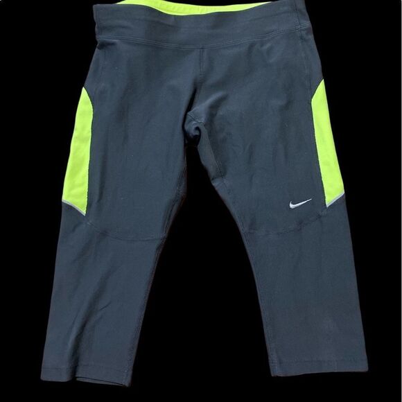 Cute Nike Grey and neon Dri Fit Crop Leggings size small - Picture 1 of 4